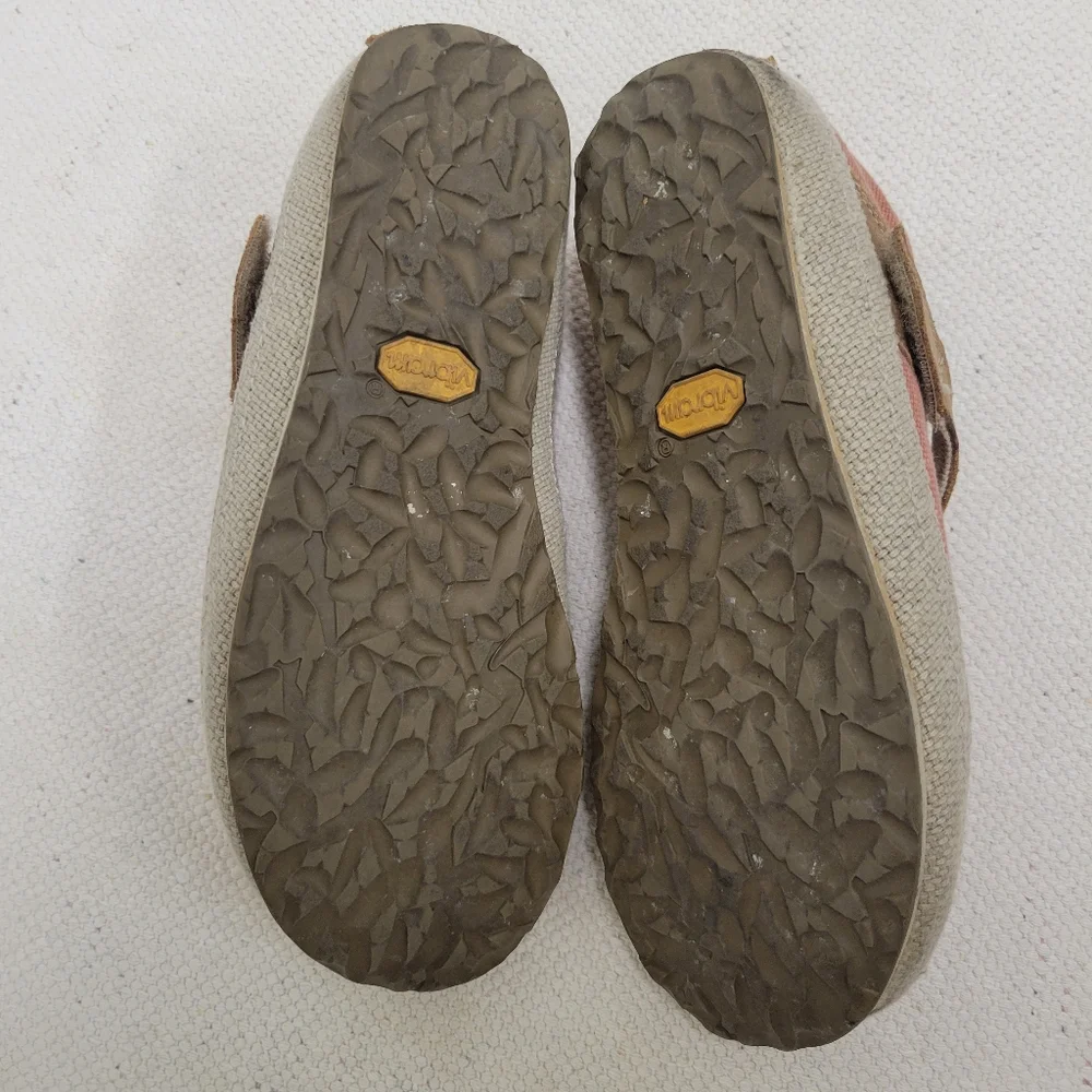 Acorn Linen Mary Jane With Vibram Sole Leather Strap Closure Size 7